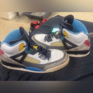 Mens Jordans spizike size 13